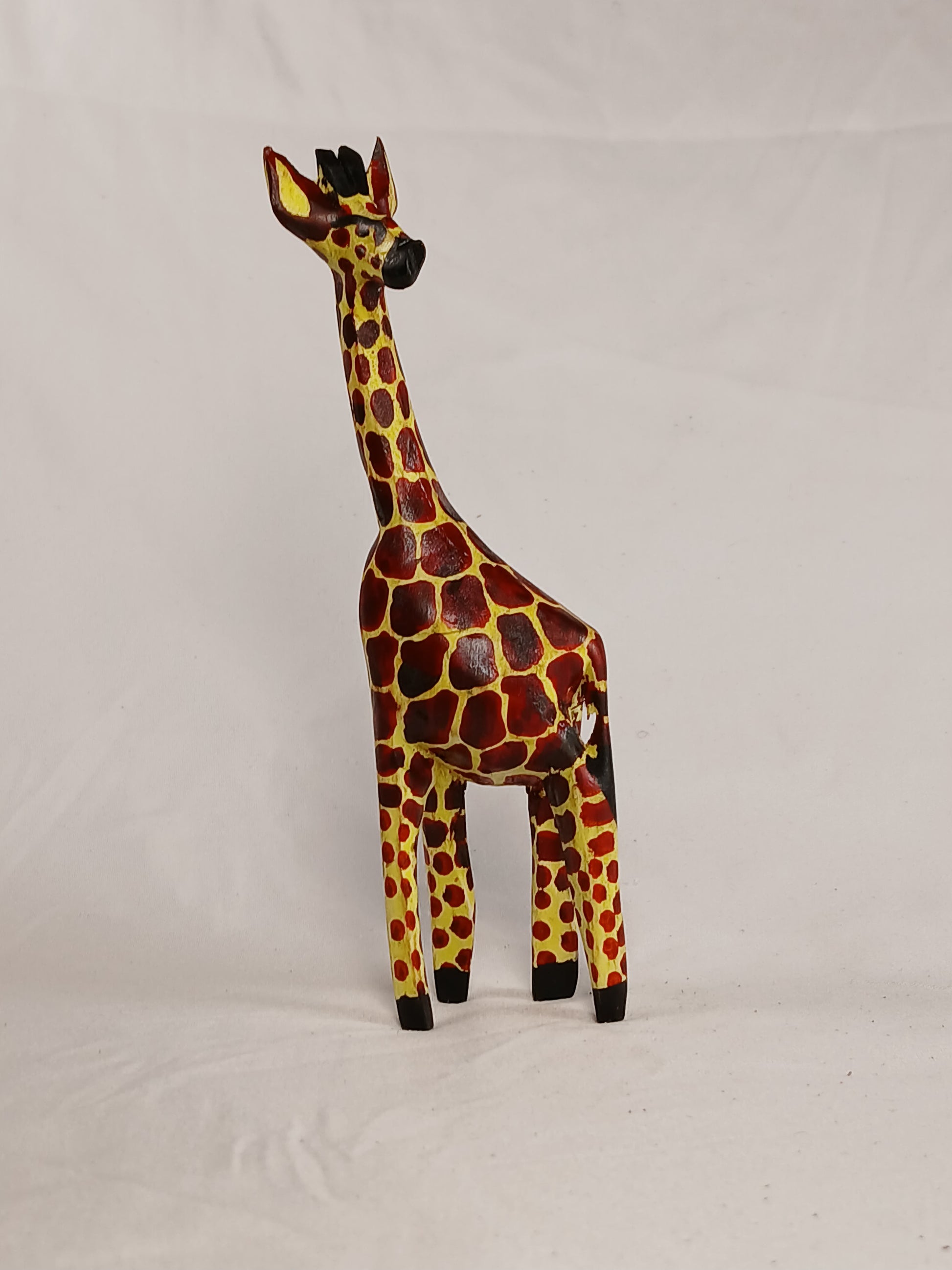 “Royal Stance” – Hand-Carved Giraffe